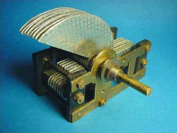 帶你認識幾種常見電容器，了解電路板上常見電子元件